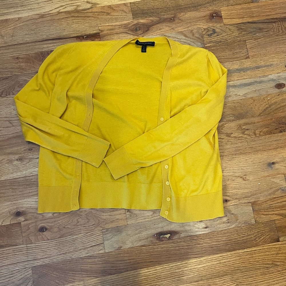 Banana Republic Cropped Mustard Cardigan